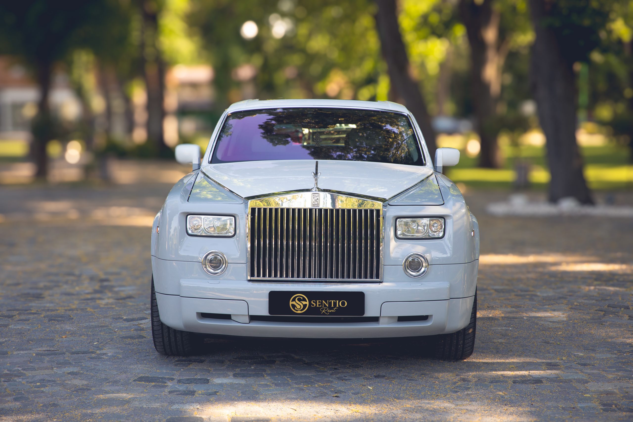 Rolls-Royce Phantom - închiriere mașină de lux evenimente,